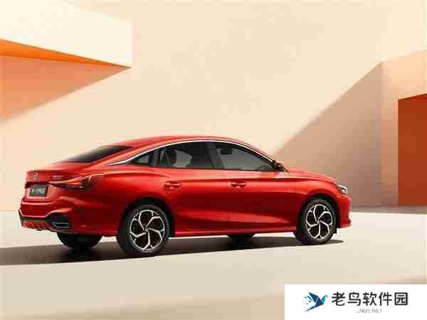 新款名爵5上市 6.59万起 6秒破百